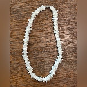 Vintage 90s Y2K Square White Puka Shell Necklace